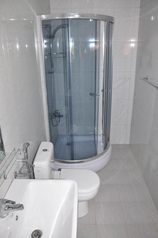 Sugandi Inn Kochchikade Екстер'єр фото