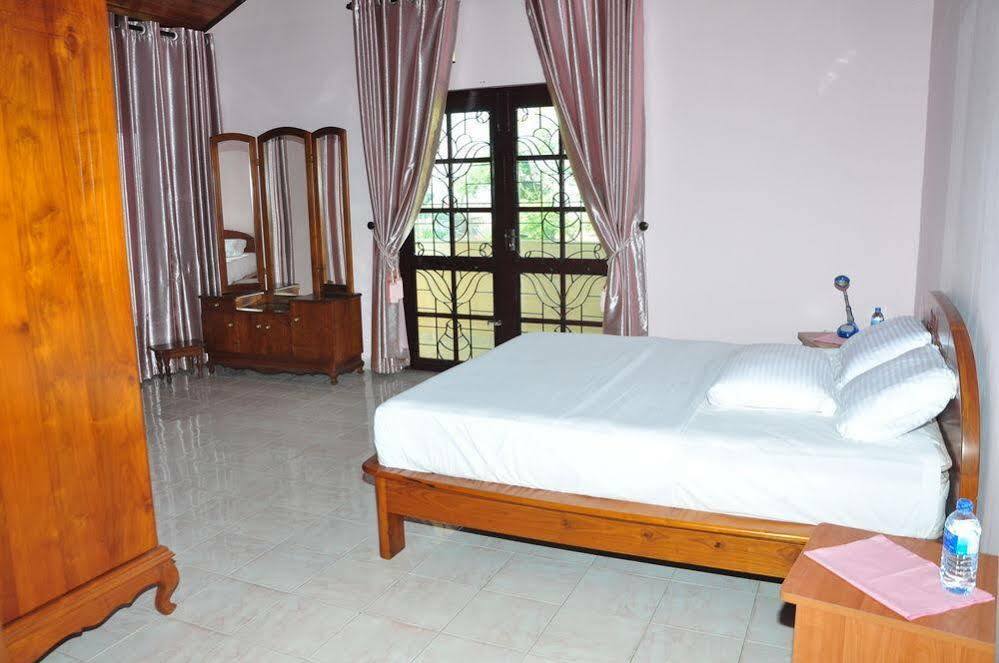 Sugandi Inn Kochchikade Екстер'єр фото
